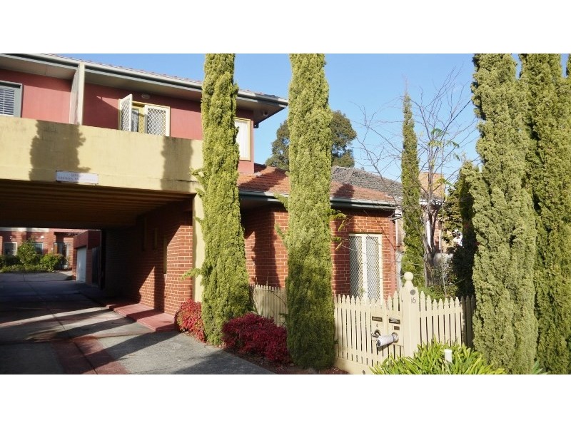 1/16 Graham Place, Box Hill VIC 3128