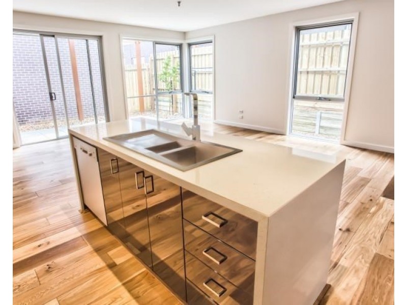 10/191 Reynolds Road, Doncaster East VIC 3109