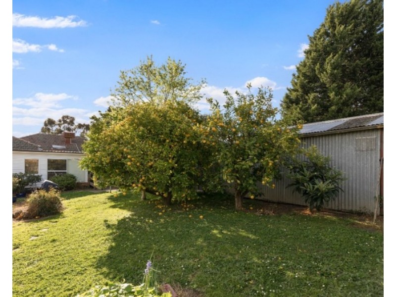 12 Coorie Crescent, Rosanna VIC 3084