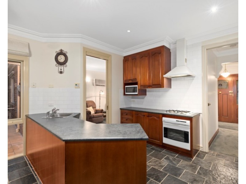 16 Montgomery Street, Heidelberg Heights VIC 3081