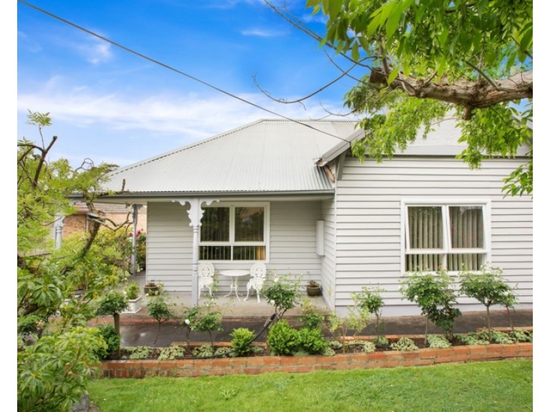 22 Simmons Street, Box Hill North VIC 3129
