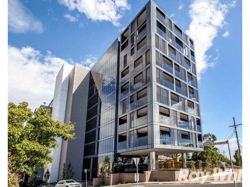 105/5 Sovereign Point Court, Doncaster VIC 3108