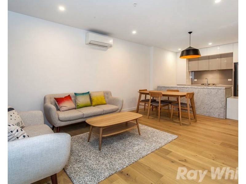 105/5 Sovereign Point Court, Doncaster VIC 3108