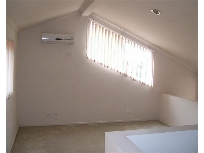 2/22 Marlborough Road, Heathmont VIC 3135