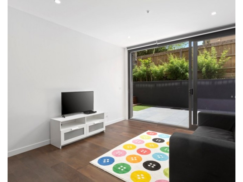 G03/5 Sovereign Point Court, Doncaster VIC 3108