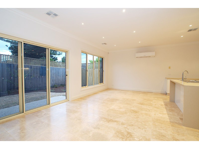 2/56 Jubilee Street, Mount Waverley VIC 3149