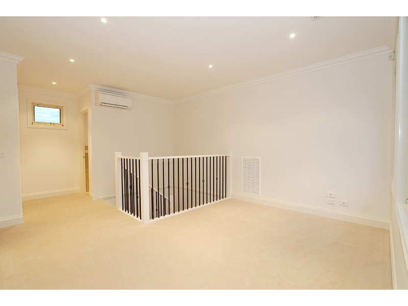 2/56 Jubilee Street, Mount Waverley VIC 3149