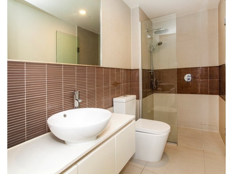 2/8 Berkeley Street, Doncaster VIC 3108