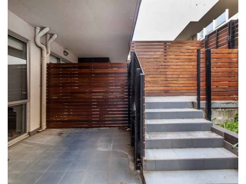 2/8 Berkeley Street, Doncaster VIC 3108