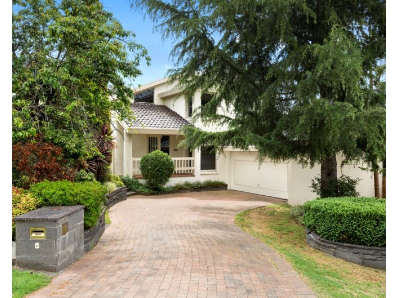 16 Monomeath Close, Doncaster East VIC 3109