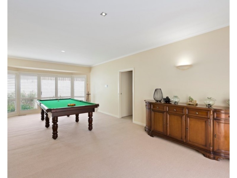 16 Monomeath Close, Doncaster East VIC 3109