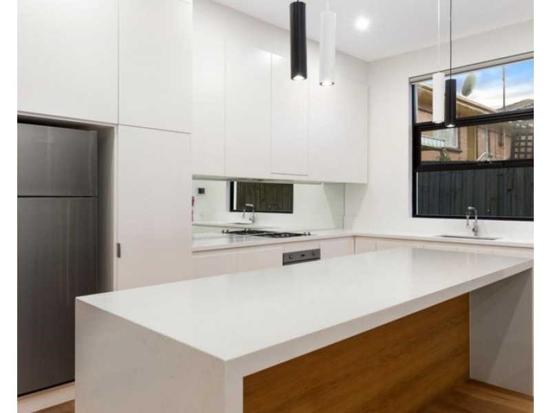 24 Winters Way, Doncaster VIC 3108