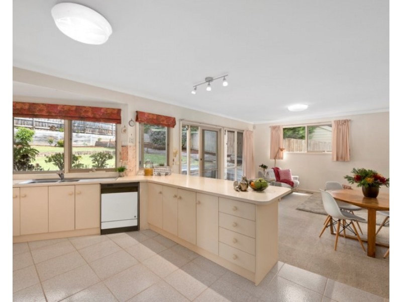 3 Refuge Close, Doncaster East VIC 3109