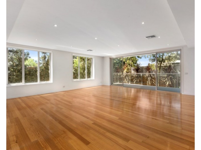 3/110-112 Beverley Street, Doncaster East VIC 3109