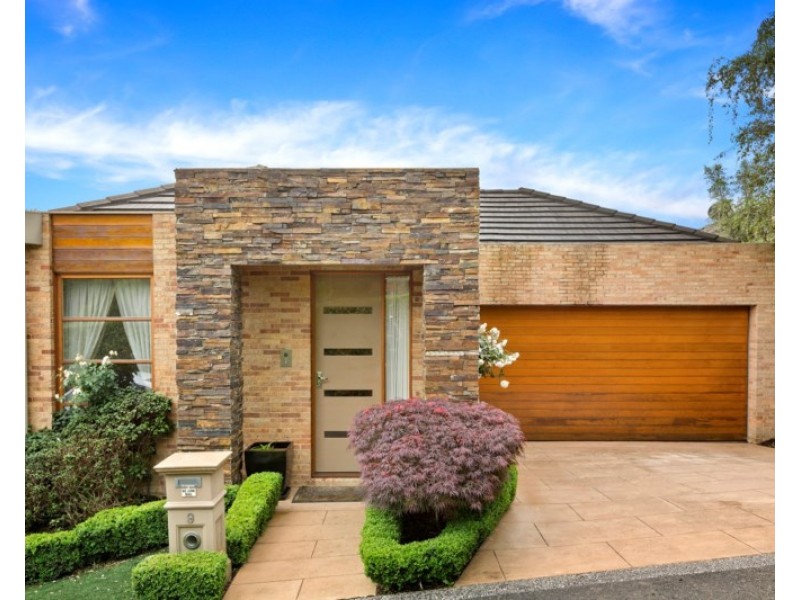 9 Halsbury Close, Doncaster East VIC 3109