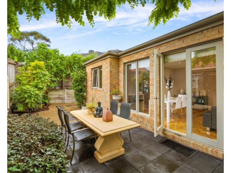 9 Halsbury Close, Doncaster East VIC 3109