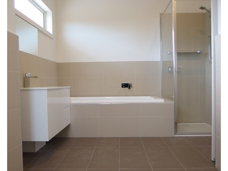 1/135 High Street, Doncaster VIC 3108