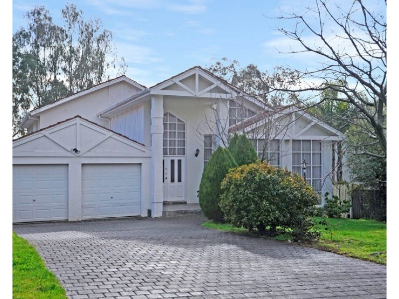 13 Wakefield Place, Templestowe VIC 3106