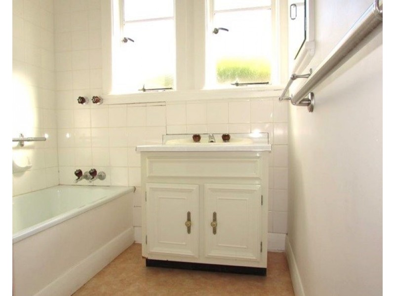 111 Koonung Road, Blackburn North VIC 3130