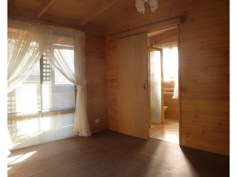 Rear 141 Arthur Street, Eltham VIC 3095