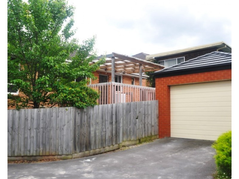 1/4 Boronia Street, Doncaster East VIC 3109