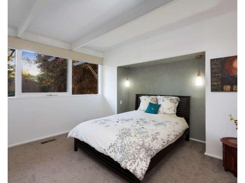 224 Greenslopes Drive, Templestowe Lower VIC 3107