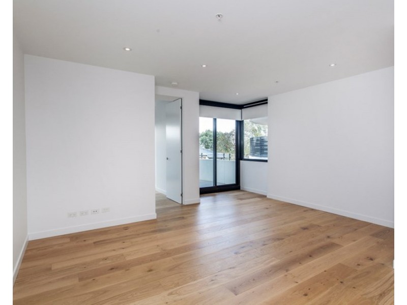 204/1-3 Pettys Lane, Doncaster VIC 3108