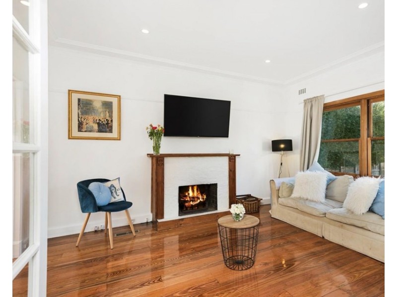 23 Jellicoe Street, Blackburn South VIC 3130