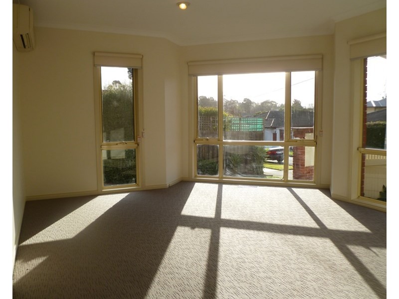 1/2 Barwon Street, Box Hill North VIC 3129