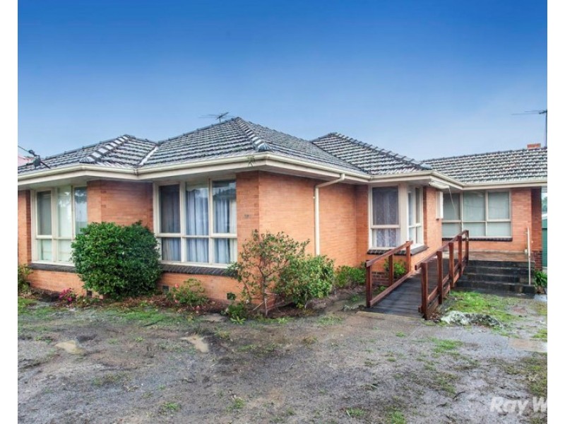 233 Thompsons Road, Templestowe Lower VIC 3107