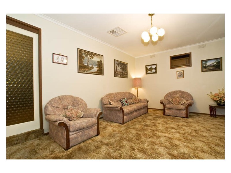 22 Chaucer Crescent, Bundoora VIC 3083