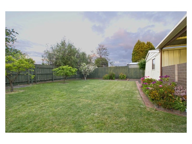 22 Chaucer Crescent, Bundoora VIC 3083