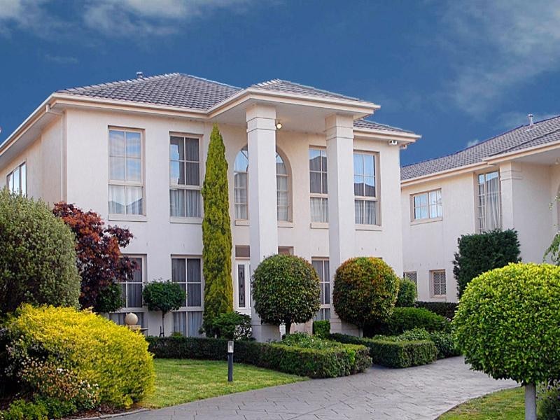 2/6 Janine Court, Doncaster East VIC 3109