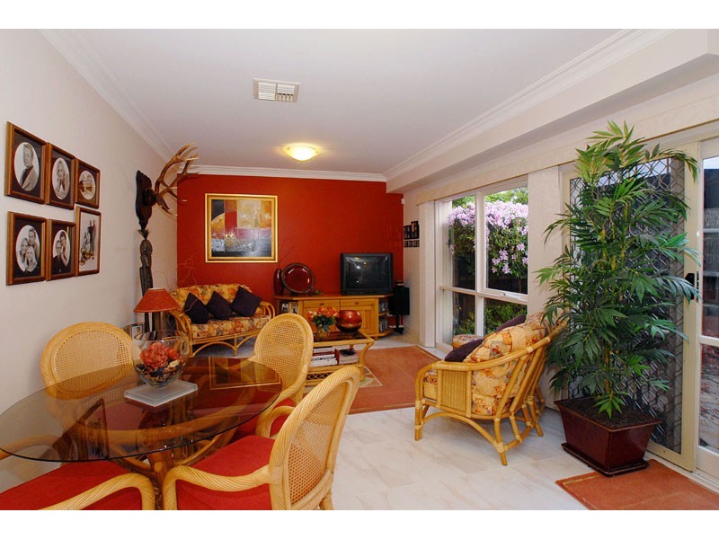 2/6 Janine Court, Doncaster East VIC 3109