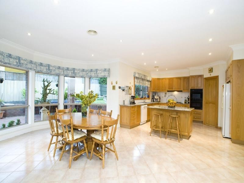 90 Templestowe Road, Bulleen VIC 3105