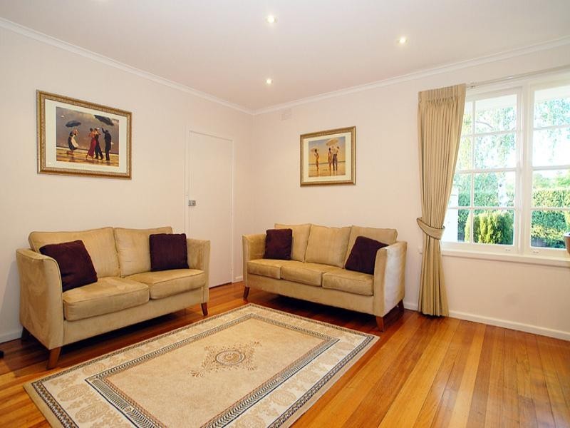 11 Glika Street, Donvale VIC 3111