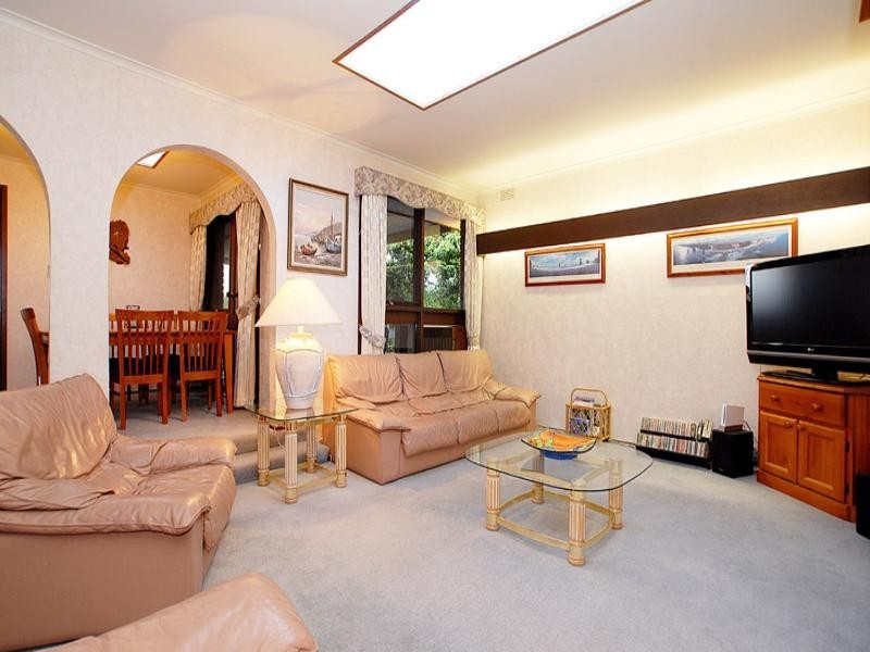 9 Viscount Drive, Doncaster VIC 3108