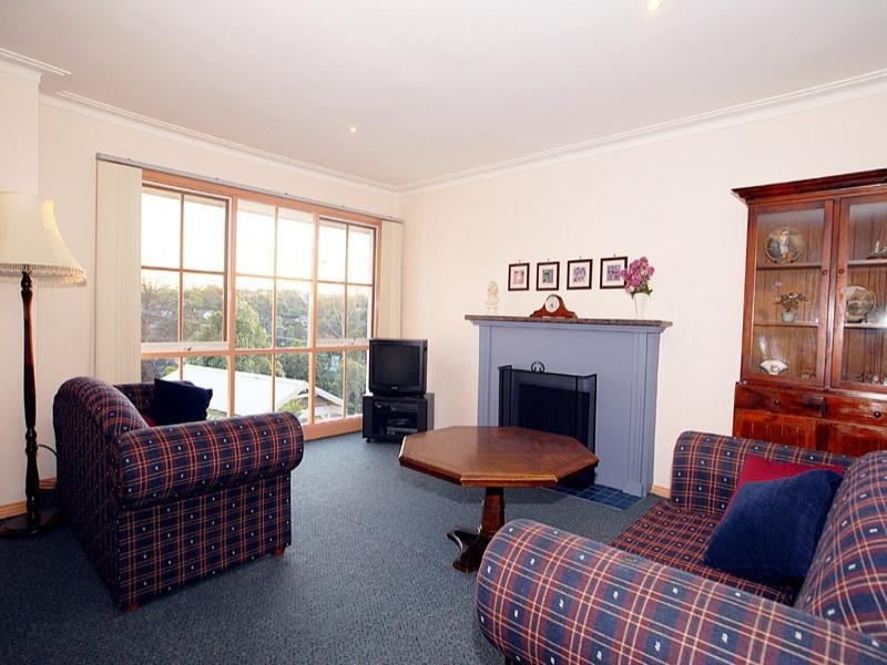 1/1 McLeod Street, Doncaster VIC 3108