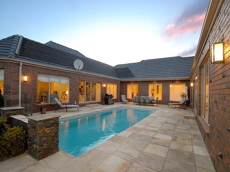 3 St Muir Drive, Warrandyte VIC 3113