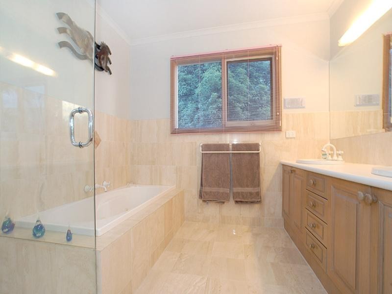 12 Ridley Court, Doncaster East VIC 3109