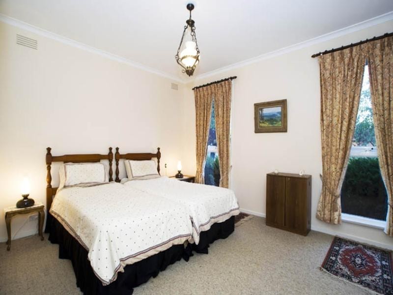 30 Roseland Grove-UNDISCLOSED PRICE, Doncaster VIC 3108