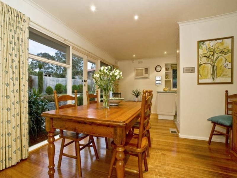 4 White Way, Bulleen VIC 3105