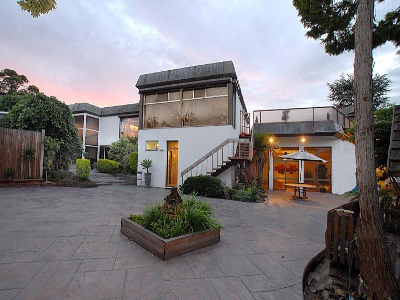 1 Linton Avenue, Templestowe Lower VIC 3107