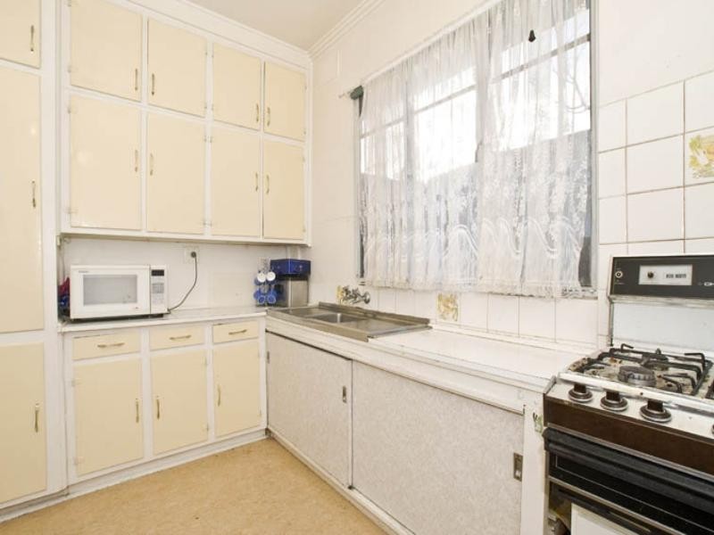 18 Wilkinson Crescent, Bellfield VIC 3081