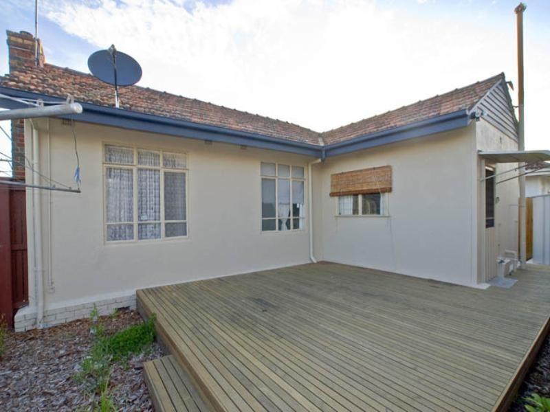 18 Wilkinson Crescent, Bellfield VIC 3081