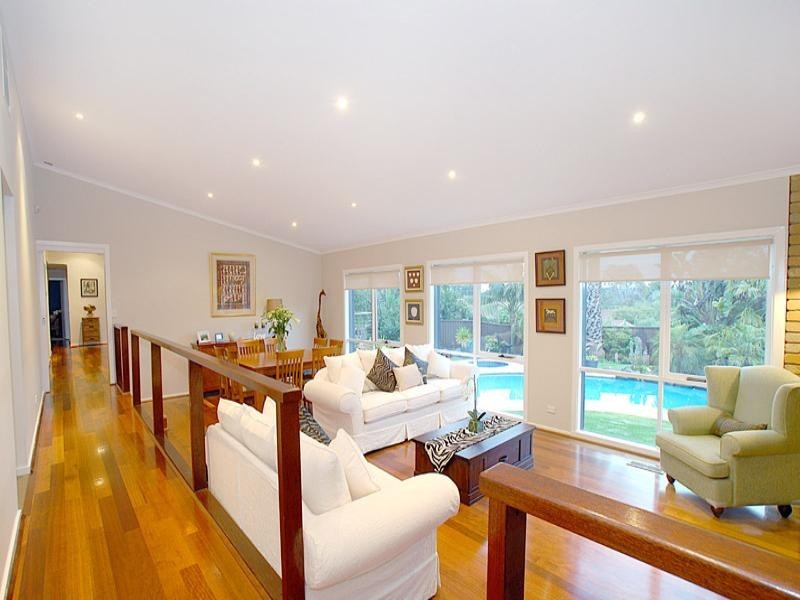 2 Dunloe Rise, Templestowe VIC 3106