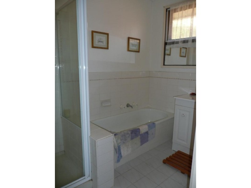 21 Fromhold Drive, Doncaster VIC 3108