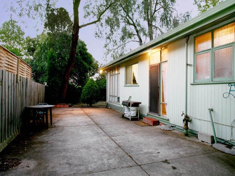 16 Marwarra Street, Ringwood East VIC 3135