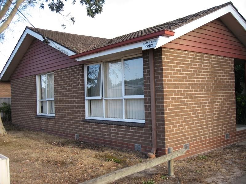 24 Stamford Street, Wendouree VIC 3355