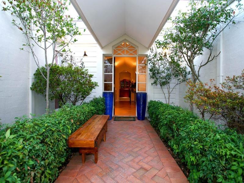 18 Dena Court, Templestowe VIC 3106